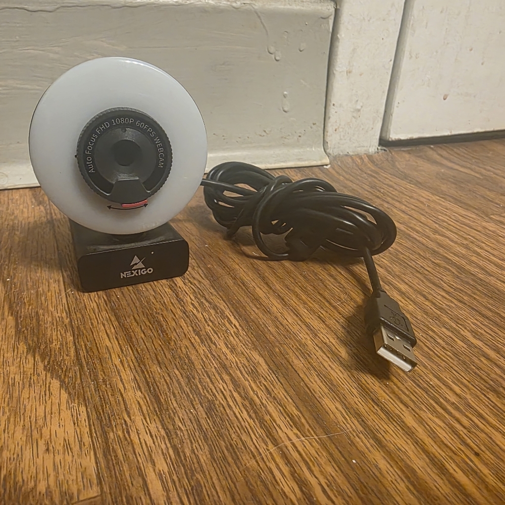 ​NexiGo N960E 1080P 60FPS Webcam with Ring Light, Autofocus & Privacy Cover